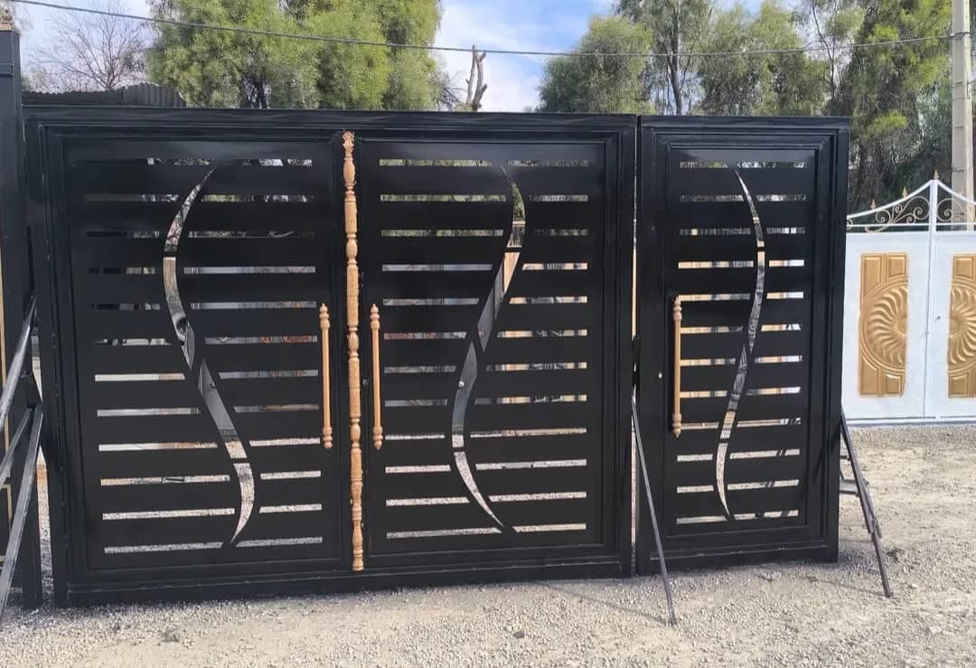 تولید و درب و پنجره آهنی حاج فرشاد و افشاریان در کازرون