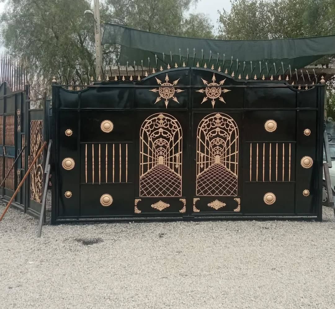 تولید و درب و پنجره آهنی حاج فرشاد و افشاریان در کازرون