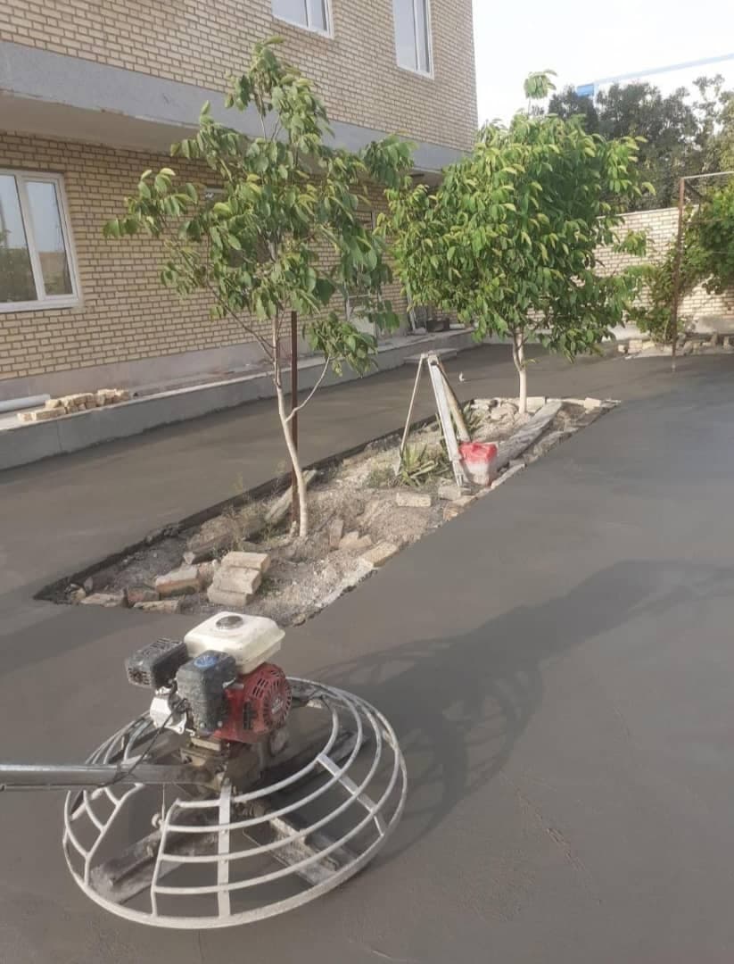 اجرای بتن و کف سازی با ماله پروانهای بدر بتن در شیراز