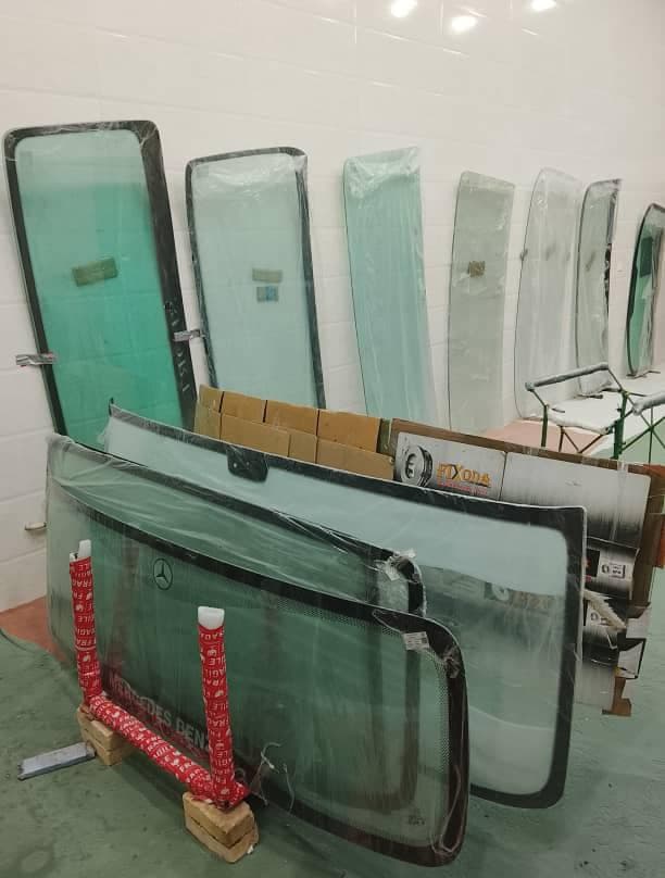 فروش و نصب شیشه اتومبیل حمزه در یزد