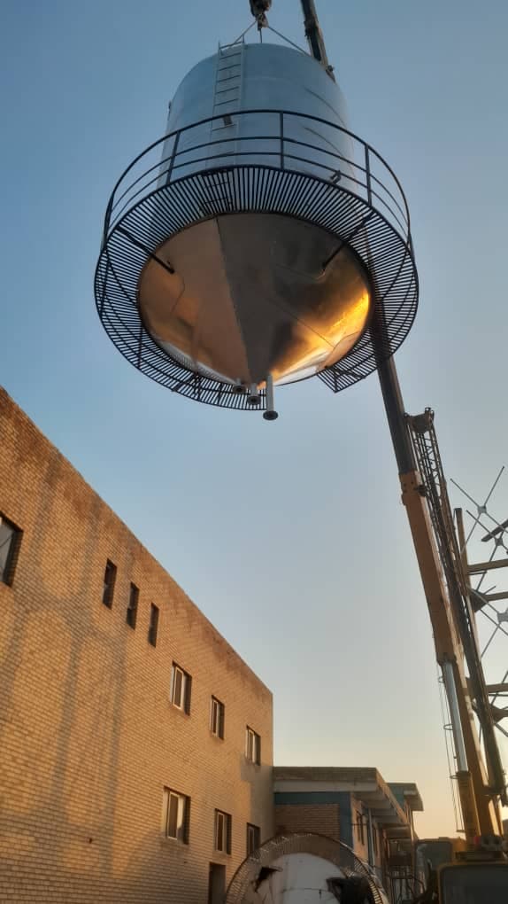 ساخت مخازن پالایشگاهی و تانکر صنعتی تلاشگران سهند در تبریز