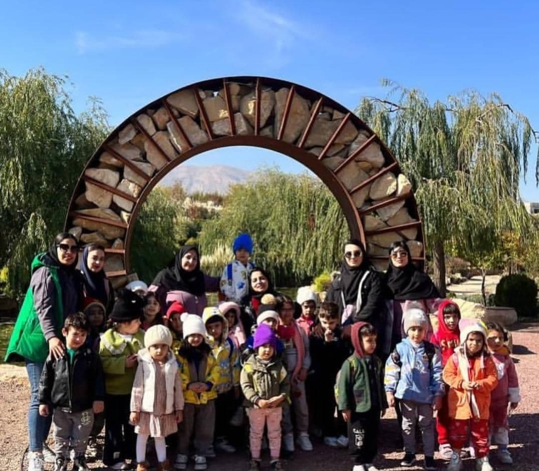 کودکستان رویش سبز در شیراز
