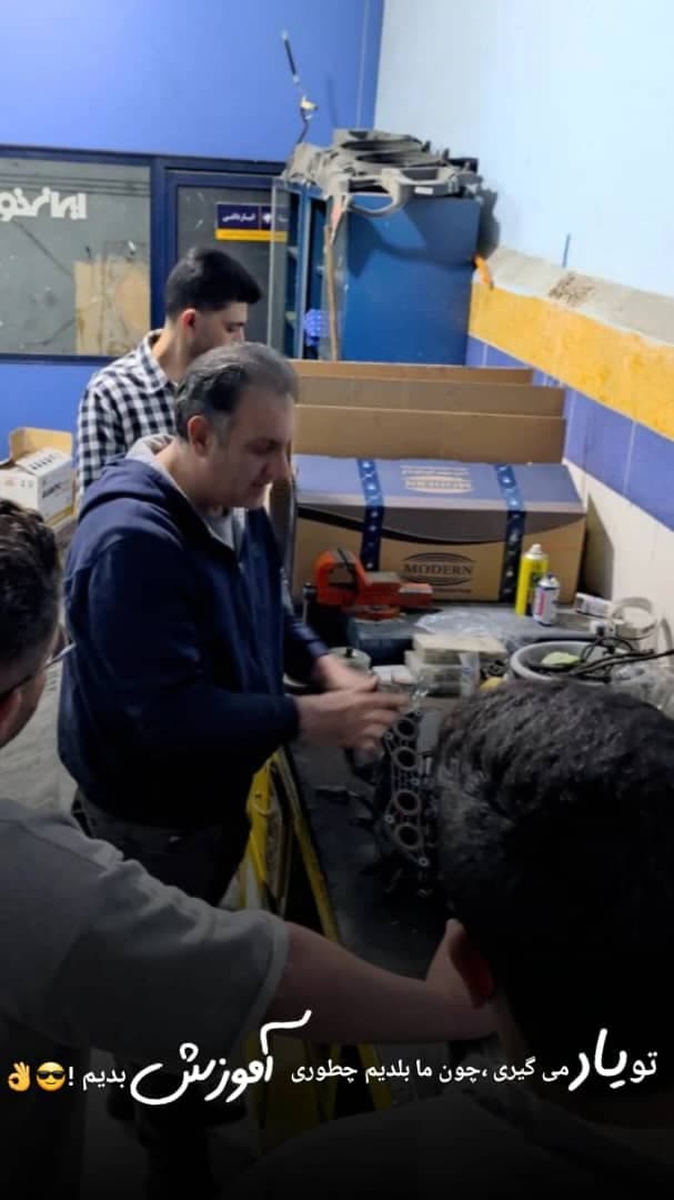 آموزش دستگاه دیاگ برق خودرو و مالتی پلکس آموزشگاه کارآوران صنعت اصفهان