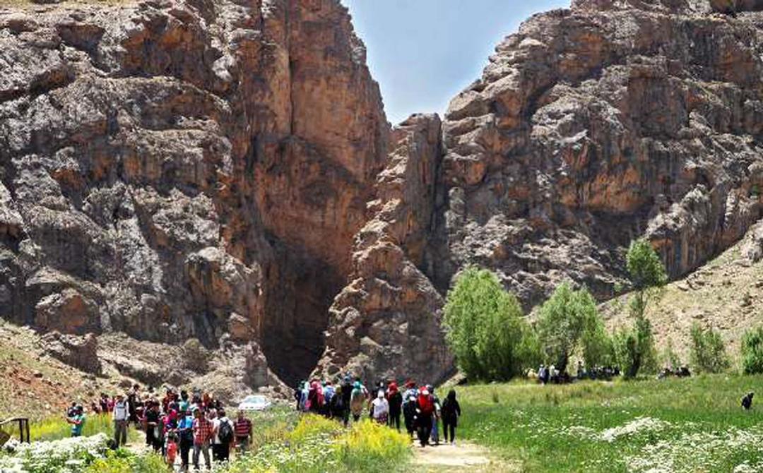 فیروزکوه، شهرهای خنک ایران برای مسافرت تابستانی، تابستان به کجا سفر کنیم، شهرهای خنک، ایران مشاغل سامانه ثبت مشاغل کشور