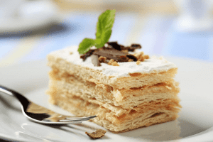 تاریخچه جالب شیرینی پزی و بیسکویت ایران و جهان