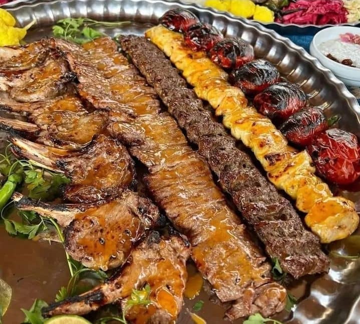 رستوران خانه و آشپزخانه در اردبیل