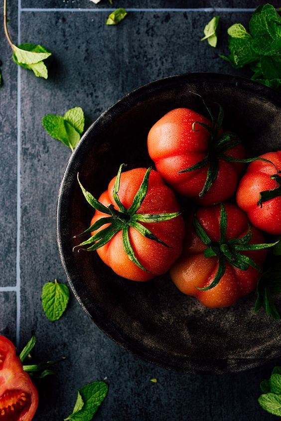 فواید گوجه فرنگی برای سلامت پوست