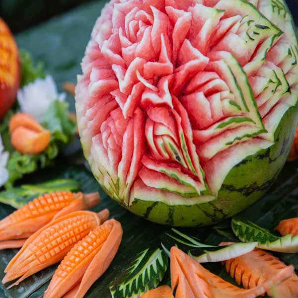 ایده برای تزیین هندوانه شب یلدا ،روش های تزیین هندوانه یلدایی ،تزیین هندوانه برای شب چله ،شب چله چیست ،میوه آرایی ،ایران مشاغل سامانه برتر ثبت مشاغل کشور