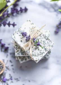 خواص صابون اسطوخودوس برای پوست