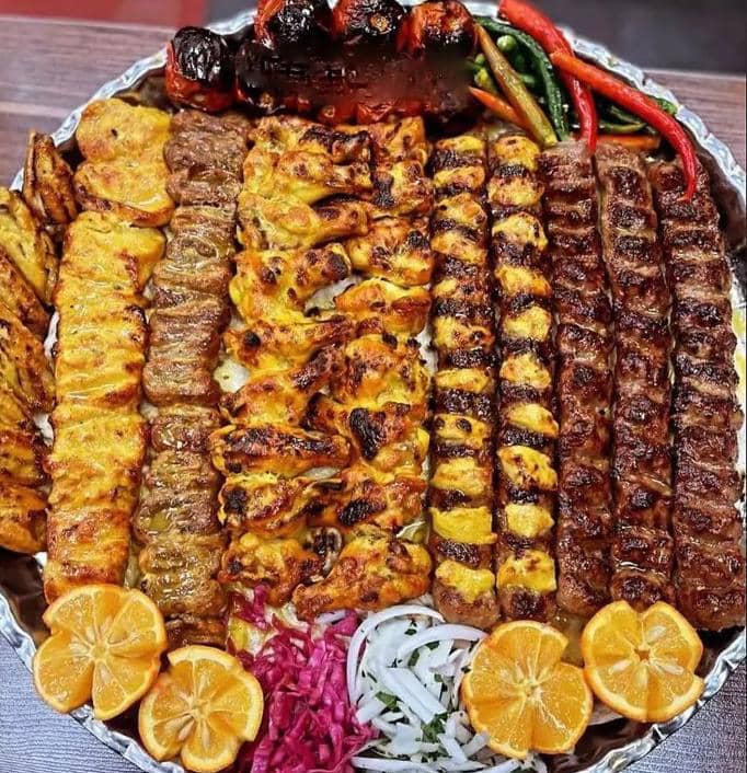 رستوران سنتی عمارت زندی در شهرک صنعتي شمس آباد تهران