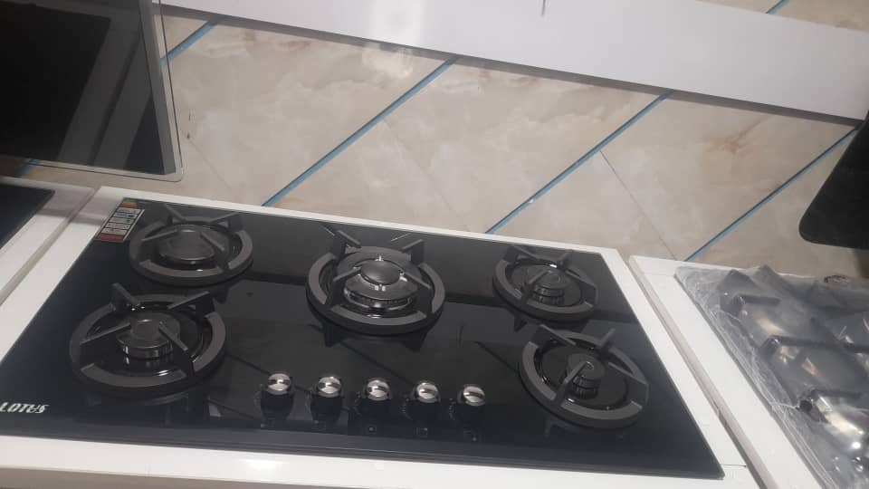 تولید و پخش شیرآلات و لوازم خانگی کویران آذر صادقی در تهران