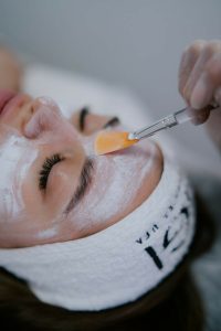 بهترین ماسک ها برای پوست حساس و جوش دار