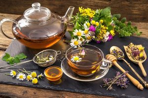 دمنوشهای گیاهی و خواص آن‌ها را بدانیم