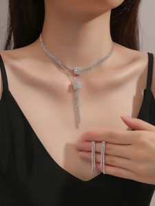 طلای سفید چیست و چه تفاوتی با نقره، استیل و پلاتین دارد؟