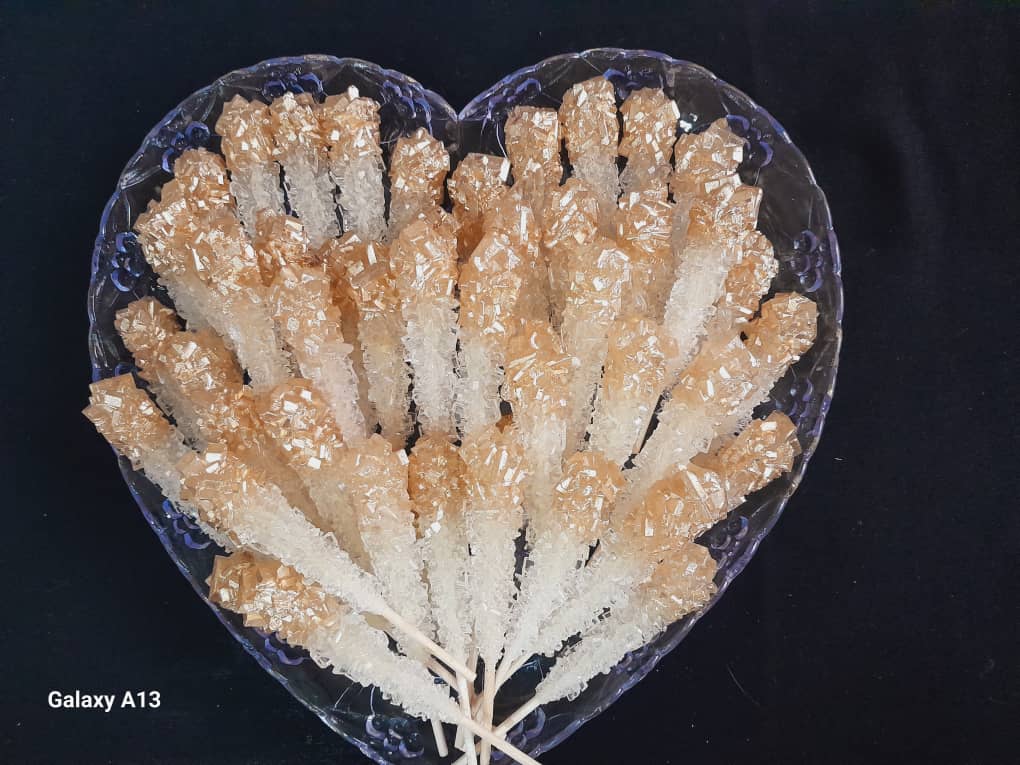 تولید و فروش قند و نبات گیاهی رژیمی و میوه ای نباتکده گل بابونه در کرمان