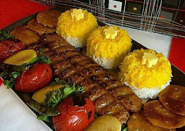 باغ رستوران و اقامتگاه برکه همدان