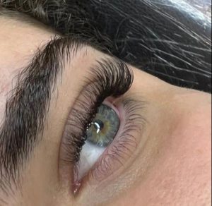 سالن زیبایی سارا در هاشمیه مشهد