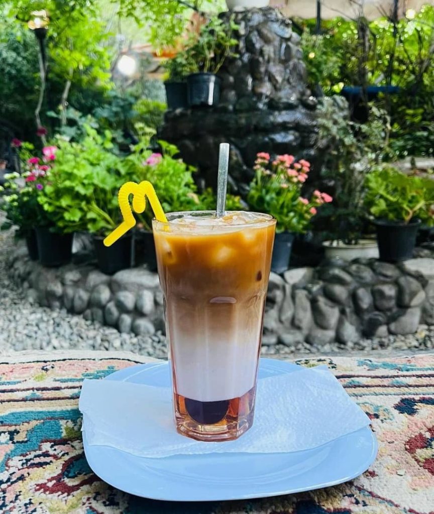 باغ رستوران دره طبیعت در فرحزاد شمالی تهران