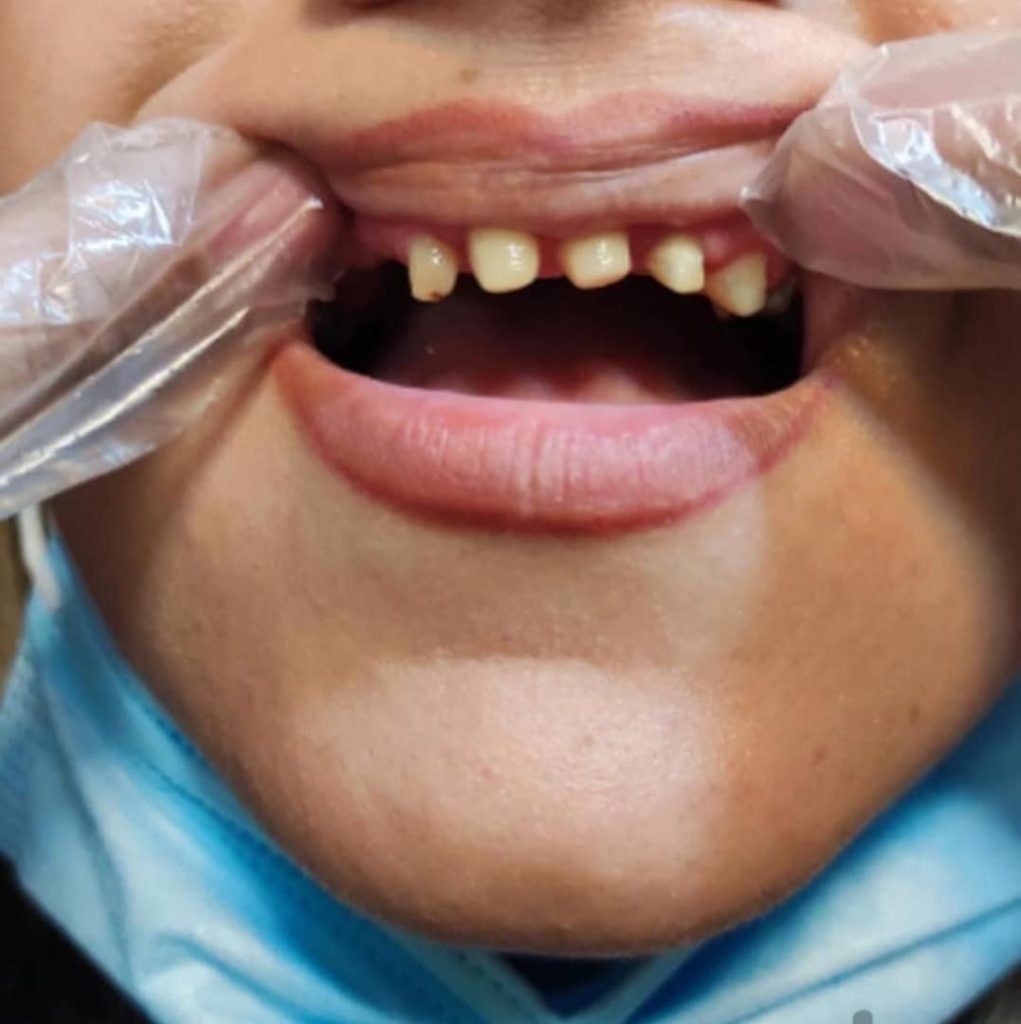 لابراتوار دندانسازی احمدی در گرگان