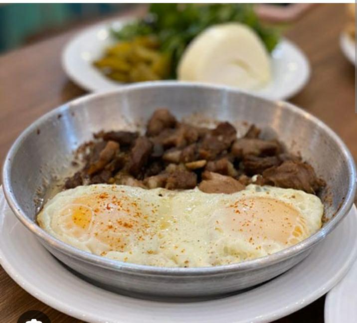 کافه غذاخوری مهستان در رباط کریم