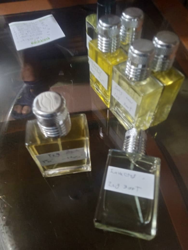 فروشگاه عطر خوب ابدالی در تایباد