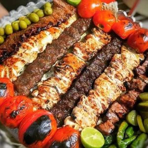 تهیه غذای ارغوان در شهرک راه آهن شهر جدید اندیشه