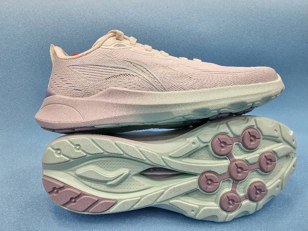 فروش کتانی ویتنامی اسپرت 340 در اصفهان