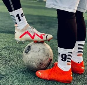 تولید و فروش جوراب استپدار ورزشی جی کی در مشهد