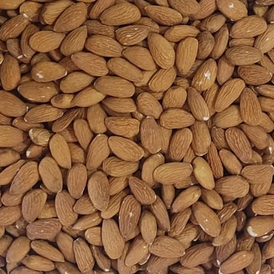 تجارت داخلی و صادرات کشمش و بادام درختی توسعه رایکو تجارت در تهران