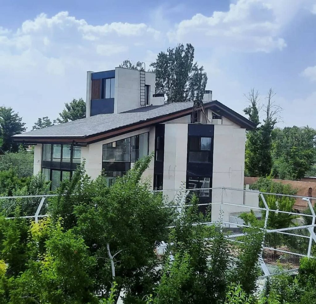 اجرای آلاچیق فلزی و سفالی داودی در نجف آباد