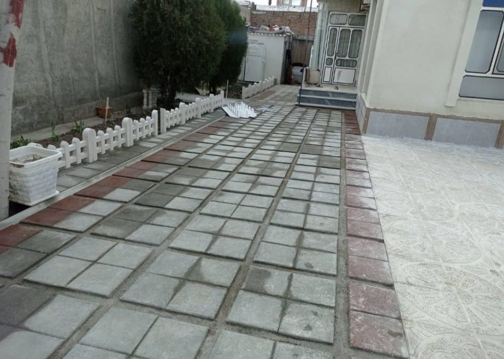 کاشی کاری اسماعیلیان در نقده