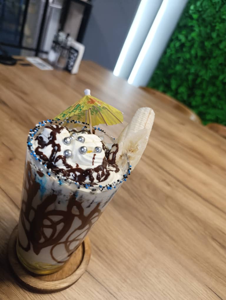 کافه رستوران پینو در لاهیجان