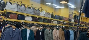 پوشاک خانواده زنانه و مردانه عظیمی در زاهدان