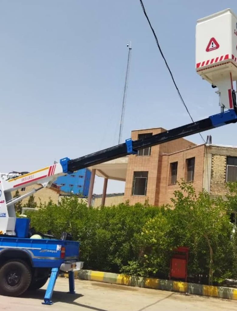 ساخت بالابر پشت کامیون هیدرولیک کاران نراقی در اصفهان