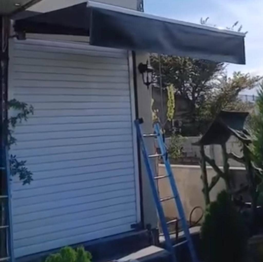 نصب و تعمیر کرکره برقی و دستی سید در اسلامشهر