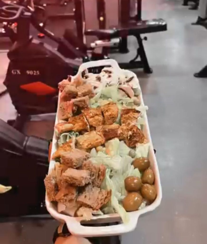 کافه رستوران خورشید خانوم در تهران