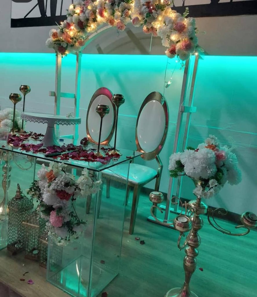 سفره خانه سنتی مهر و ماه در همدان