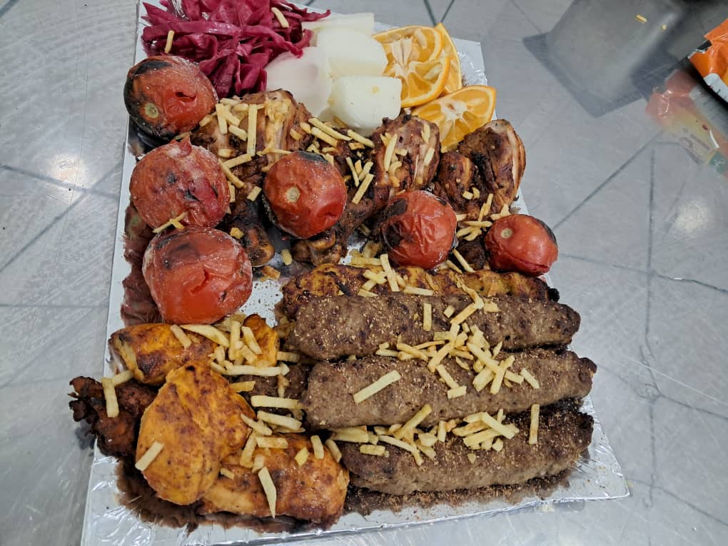 سفره سرای ارمیا در خمینی شهر