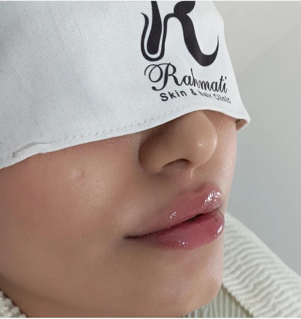 کلینیک پوست و مو رحمتی در ملارد