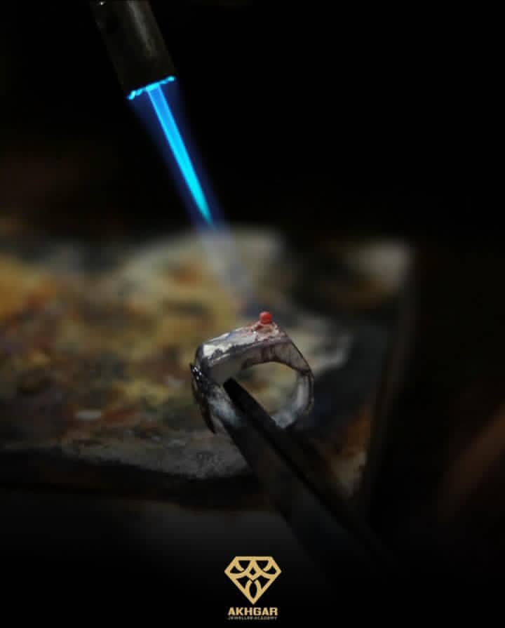 آموزشگاه طلا و جواهرسازی اخگر در ارومیه