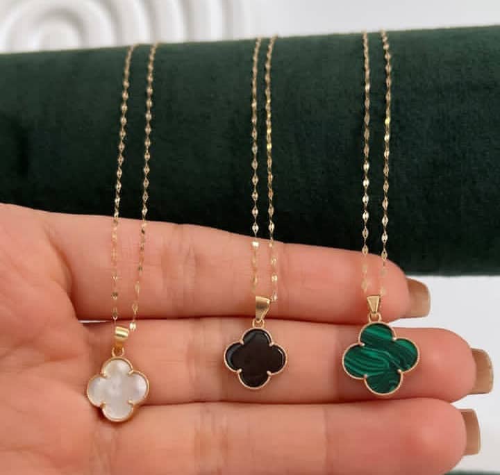 گالری طلا گنجه در متل قو