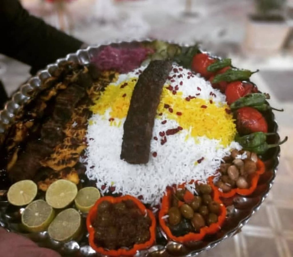 مجتمع پذیرایی اقامتی تفریحی مهرونور در میاندوآب