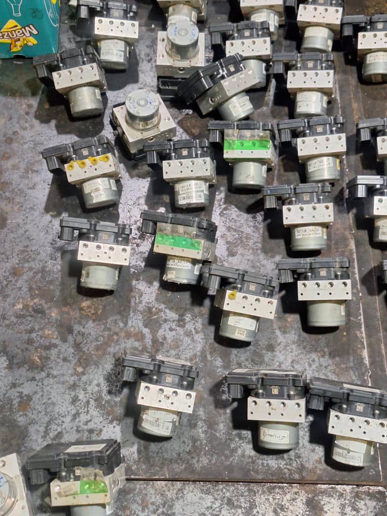 تعمیر و فروش ای بی اس و ترمز دستی برقی جلالی در اصفهان