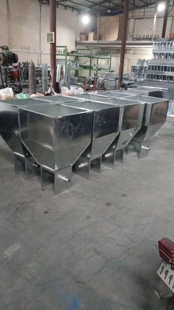 تولید و فروش تجهیزات مرغداری انبوه طیور در آبگرم