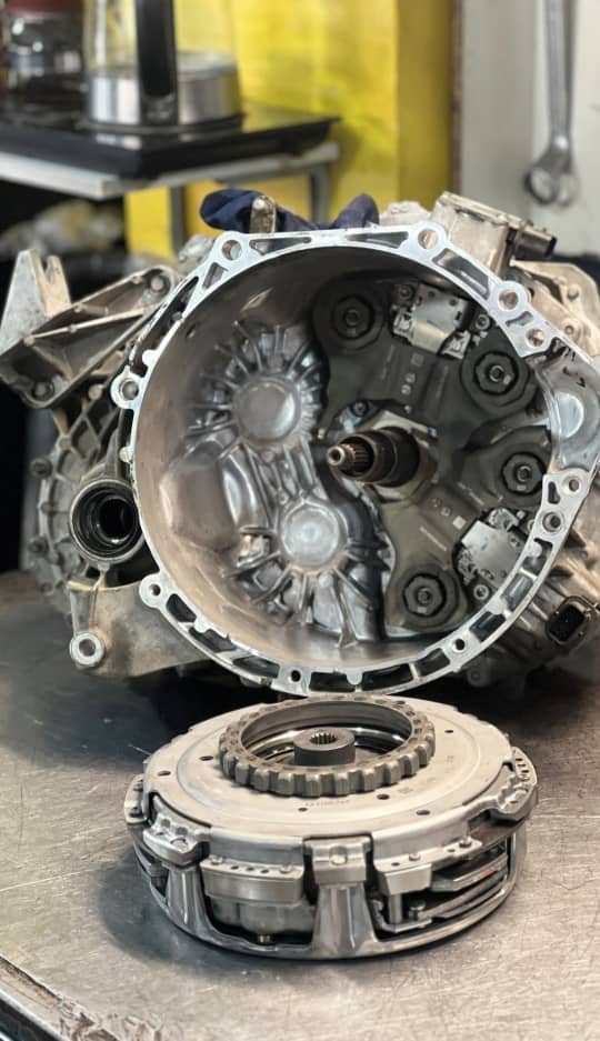 تعمیرگاه گیربکس اتوماتیک خودرو چینی شاهکار گیربکس محمود بیگی در شمال تهران