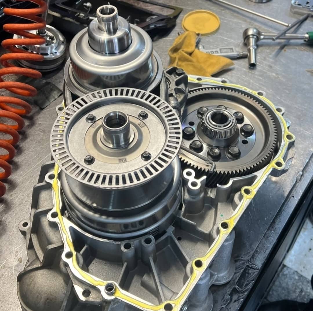 تعمیرگاه گیربکس اتوماتیک خودرو چینی شاهکار گیربکس محمود بیگی در شمال تهران