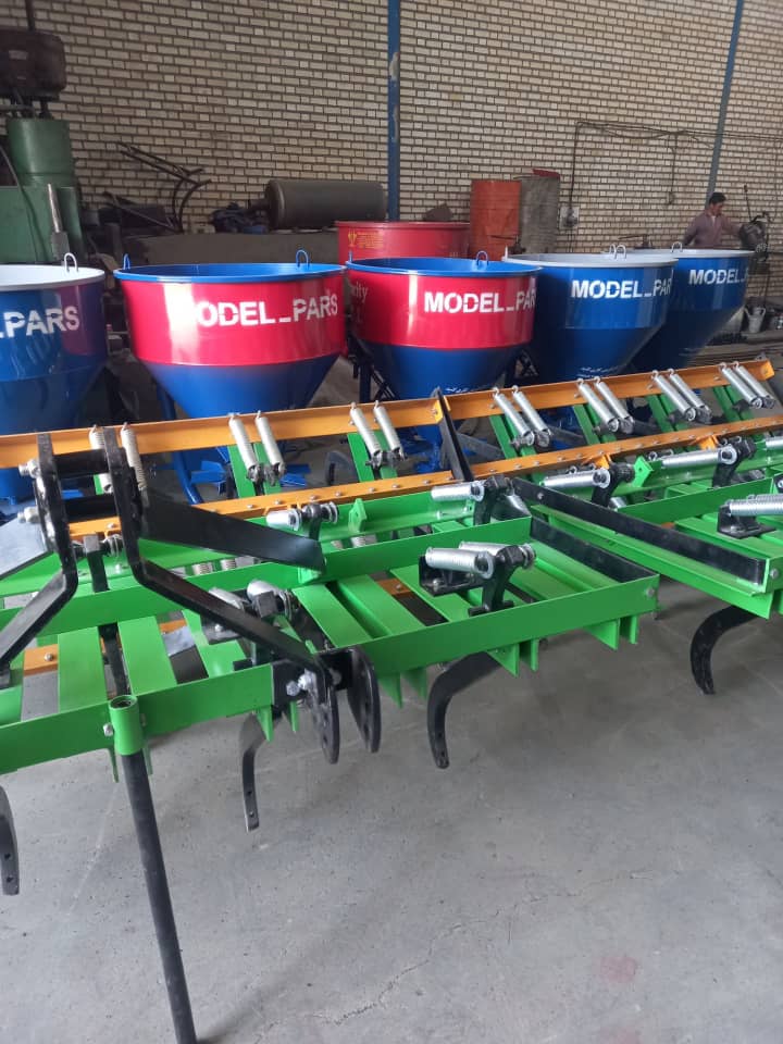 ساخت و فروش کلتیواتور فنری پنجه غازی شاهین کشت خراسان در مشهد