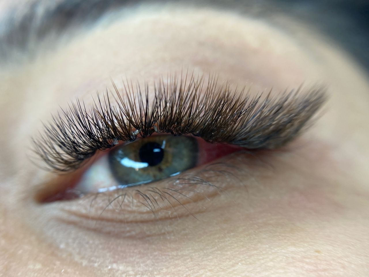 آموزشگاه و سالن زیبایی فرح در رفسنجان