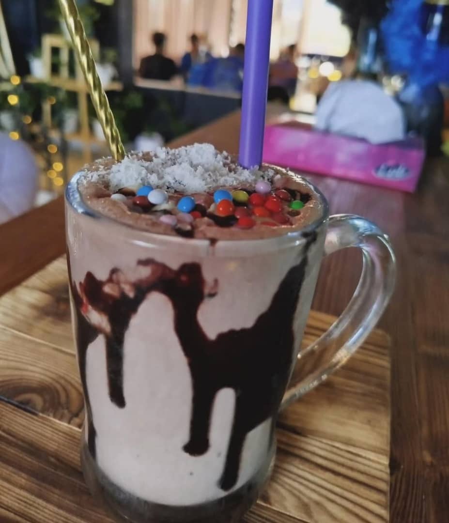 کافه رستوران ترنج طلایی تالش