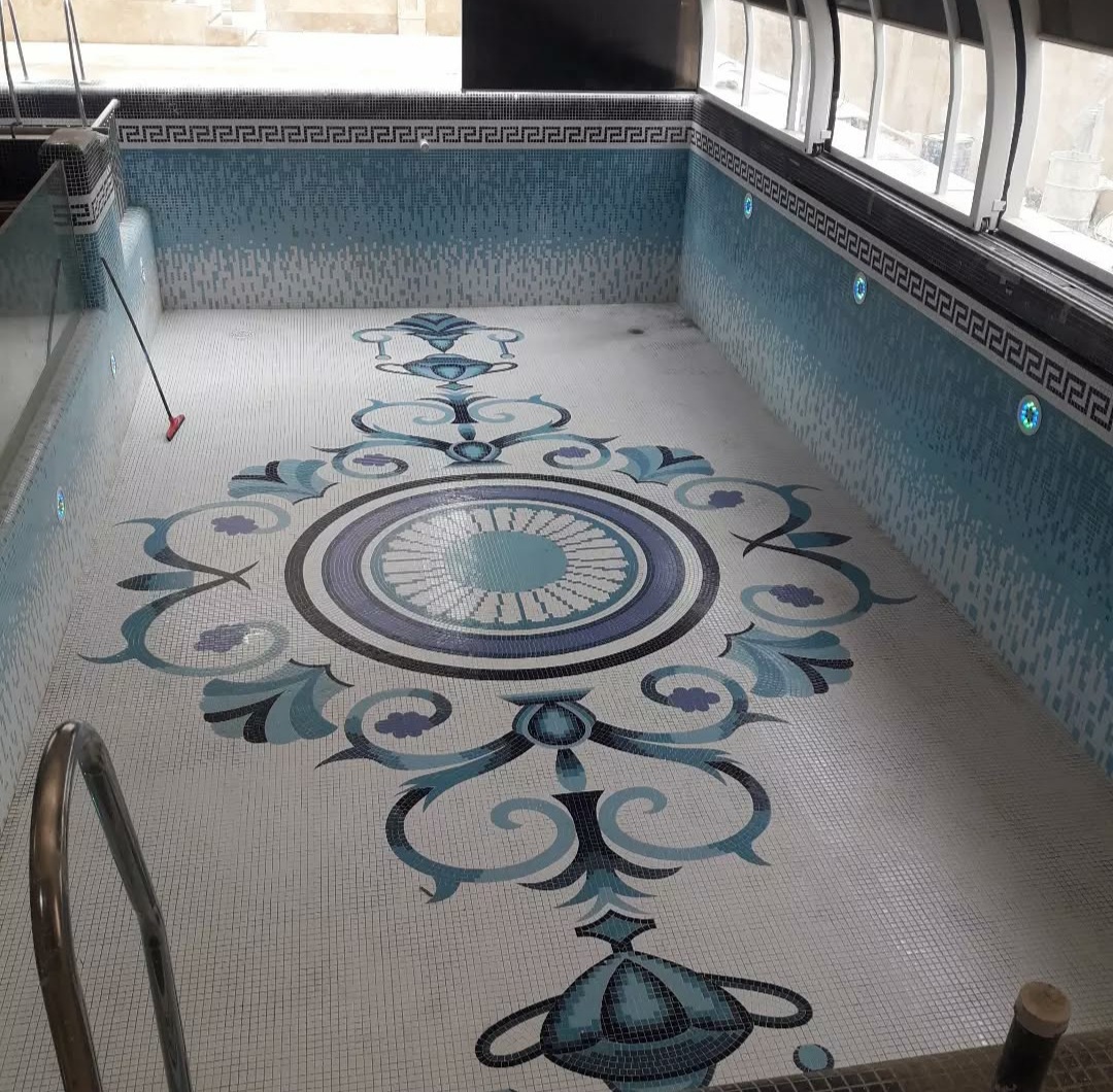 اجرای کاشی و سرامیک استخر برجی در مشهد